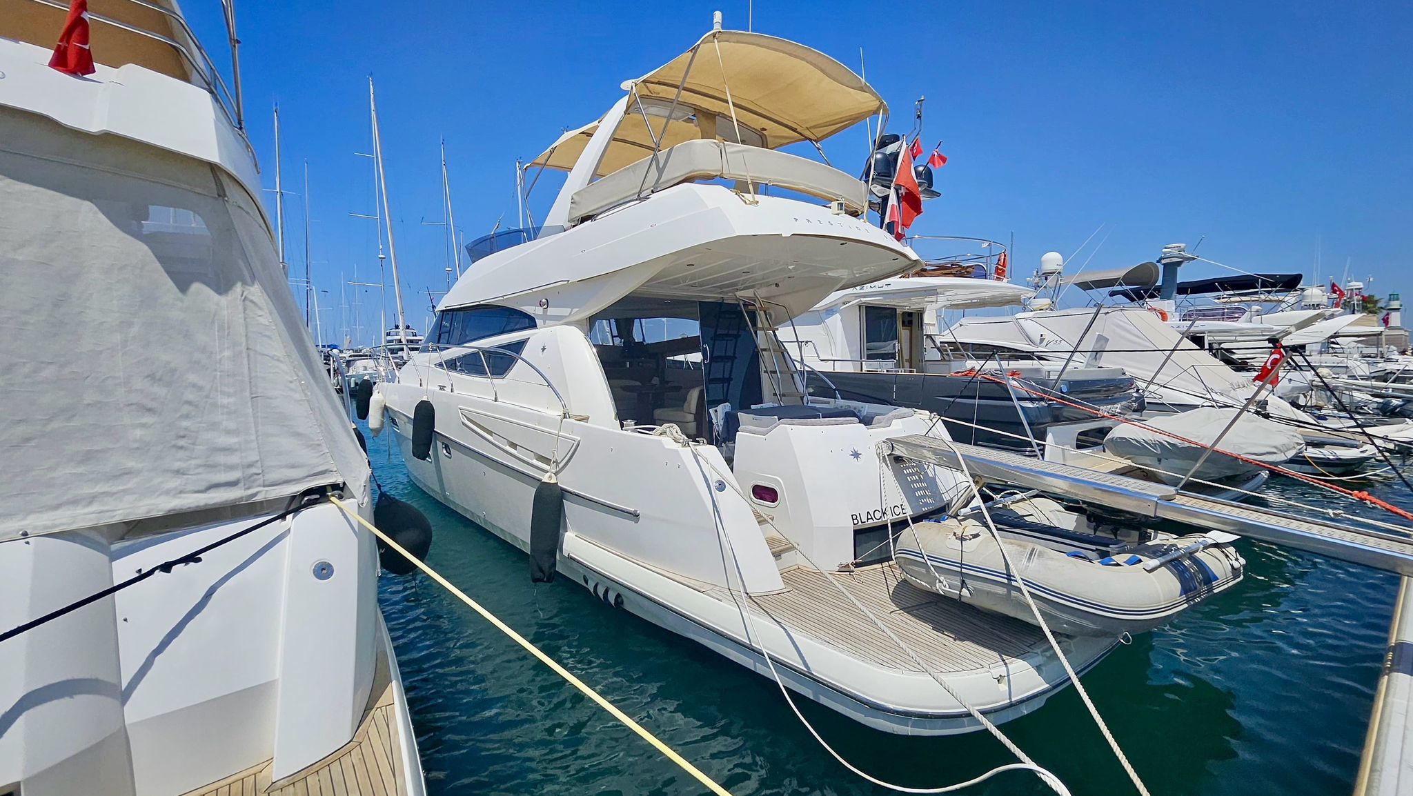 Prestige 50 FLY l Didim Marina'da Yeri ile  1