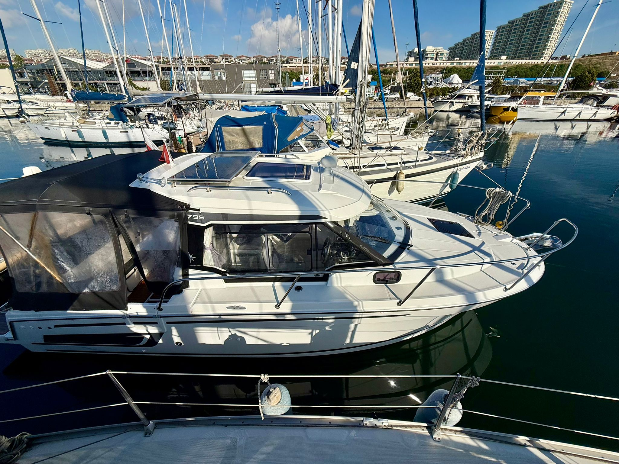 Jeanneau Merry Fisher 795 
