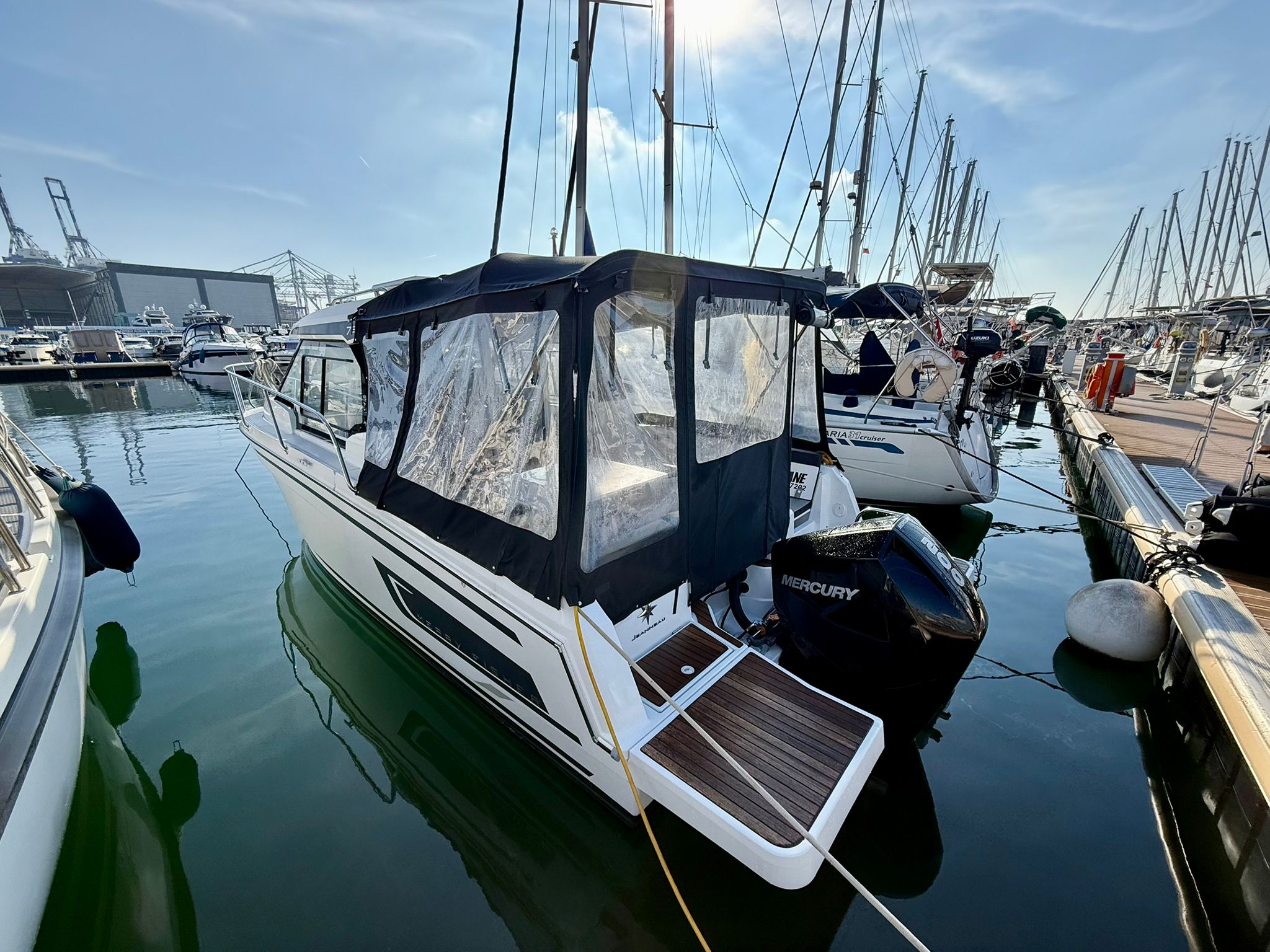 Jeanneau Merry Fisher 795 