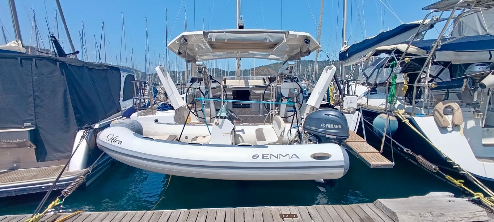 Hanse 548