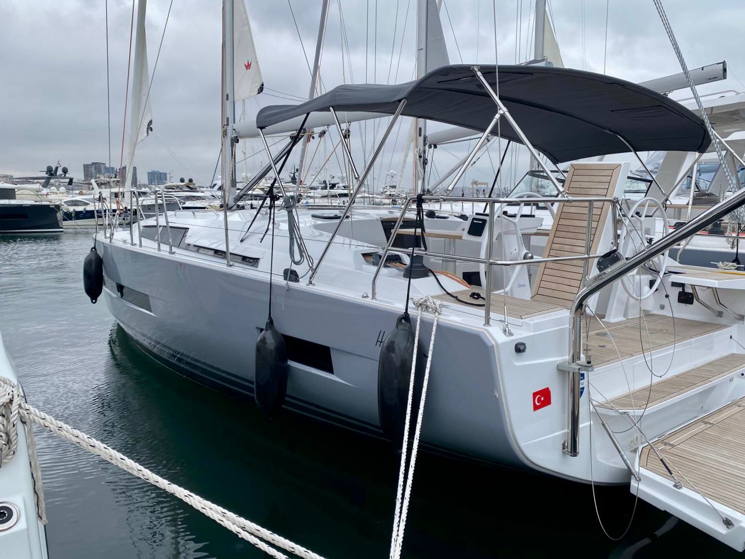 Hanse 410