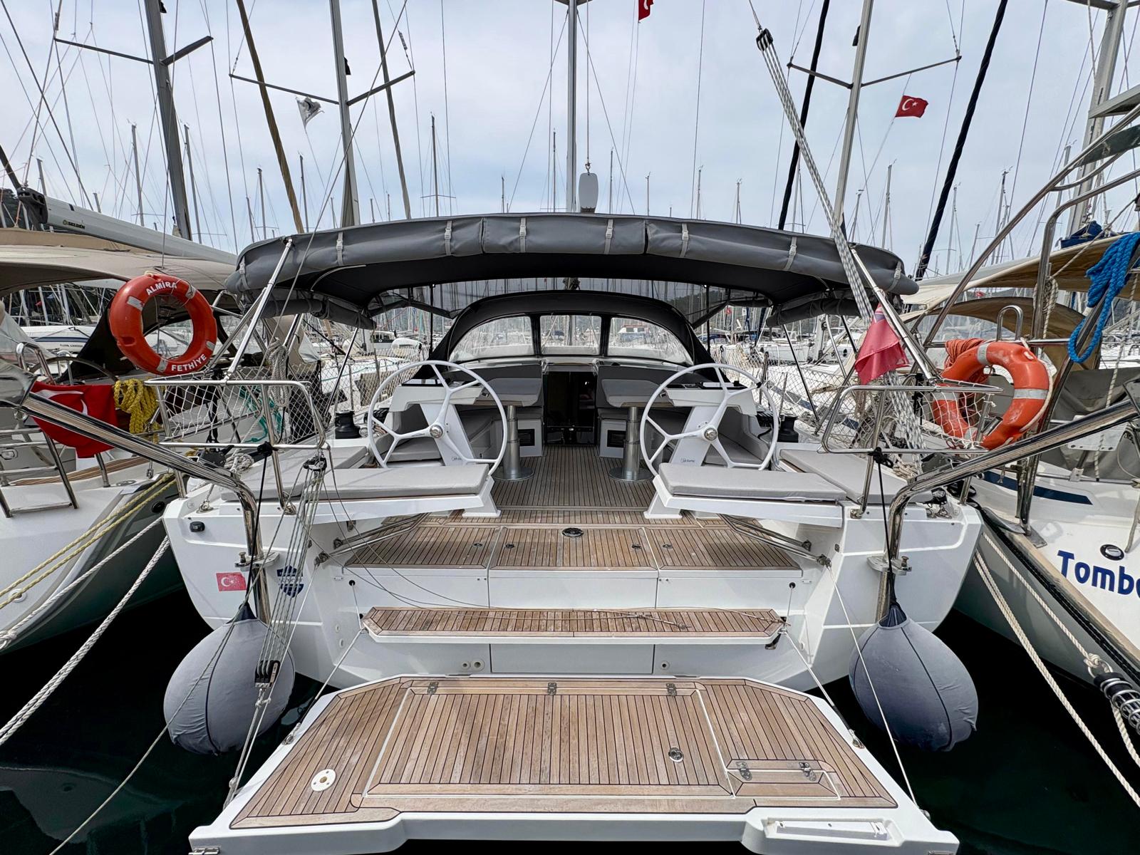 Hanse 410